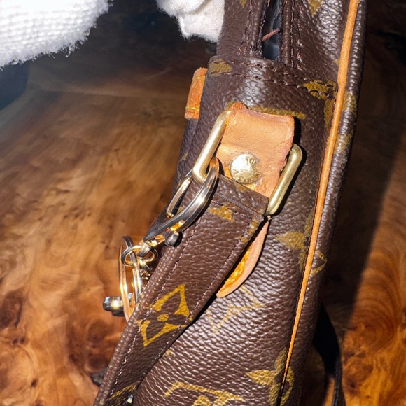 Louis Vuitton Messenger Bag vintage repurposed - Picture 10 of 16